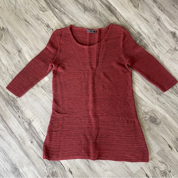 Peruvian Connection Burgundy Tunic Top M - Picture 1 of 4